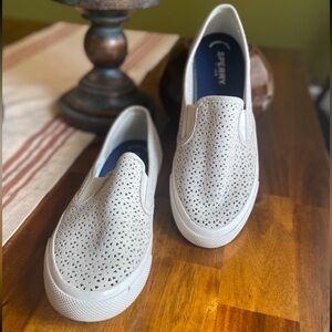 Guc Sperry Top Sider Gray Perforated Slip-On Shoes